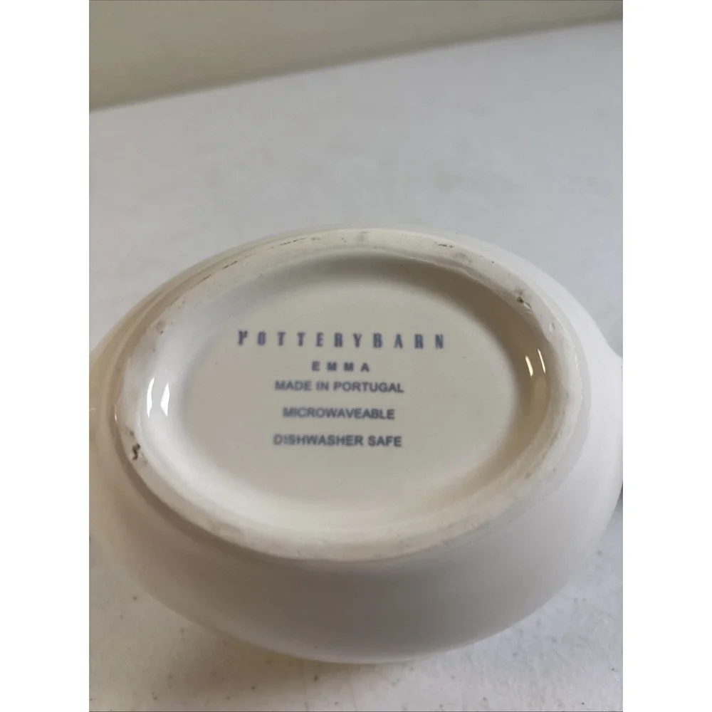 Pottery Barn Emma Gravy‎ Boat Ivory Cream Embossed Dot Edge EUC
